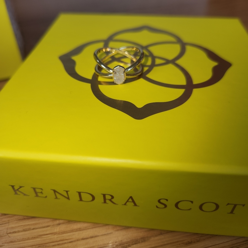 Kendra Scott Ring